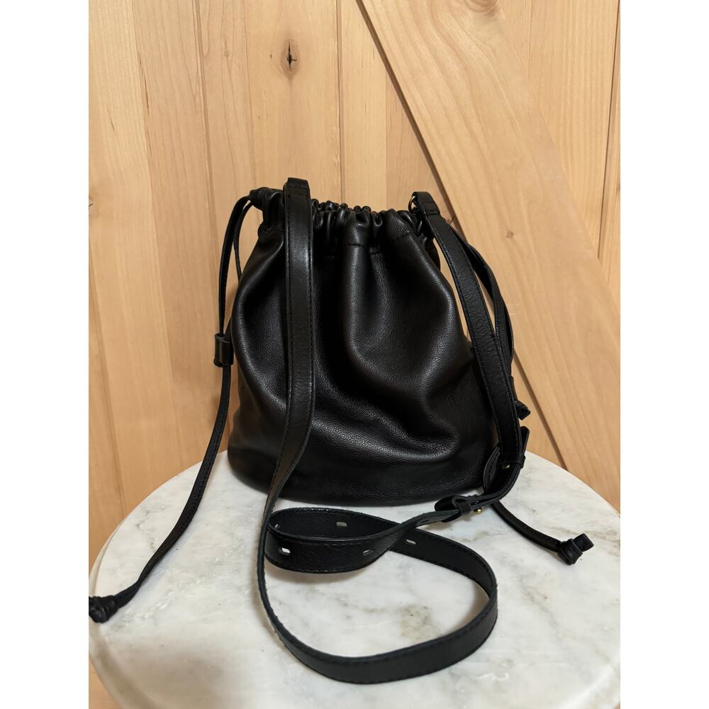 Madewell | The Piazza Black Bucket Bag